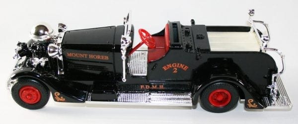 Ertl 1937 Ahrens-Fox Pumper Bank Mt. Horeb Eng 2 No. 9556 - Image 2