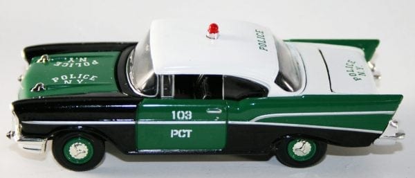 Corgi New York Police Department Chevrolet Police Chief No. 51303 - Image 2