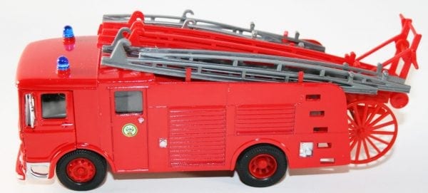 Corgi Blackpool Fire Brigade No. 21801 - Image 2